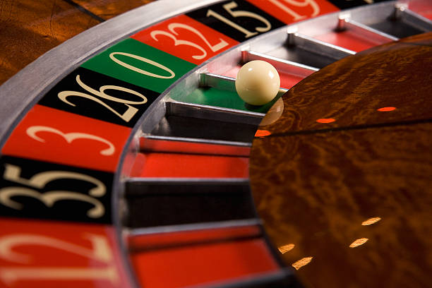 qwen mobile app showing Lucky Number draw history and payout breakdown